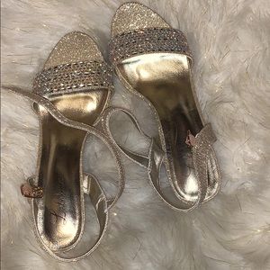 L Lorraine Lida High Heels Gold